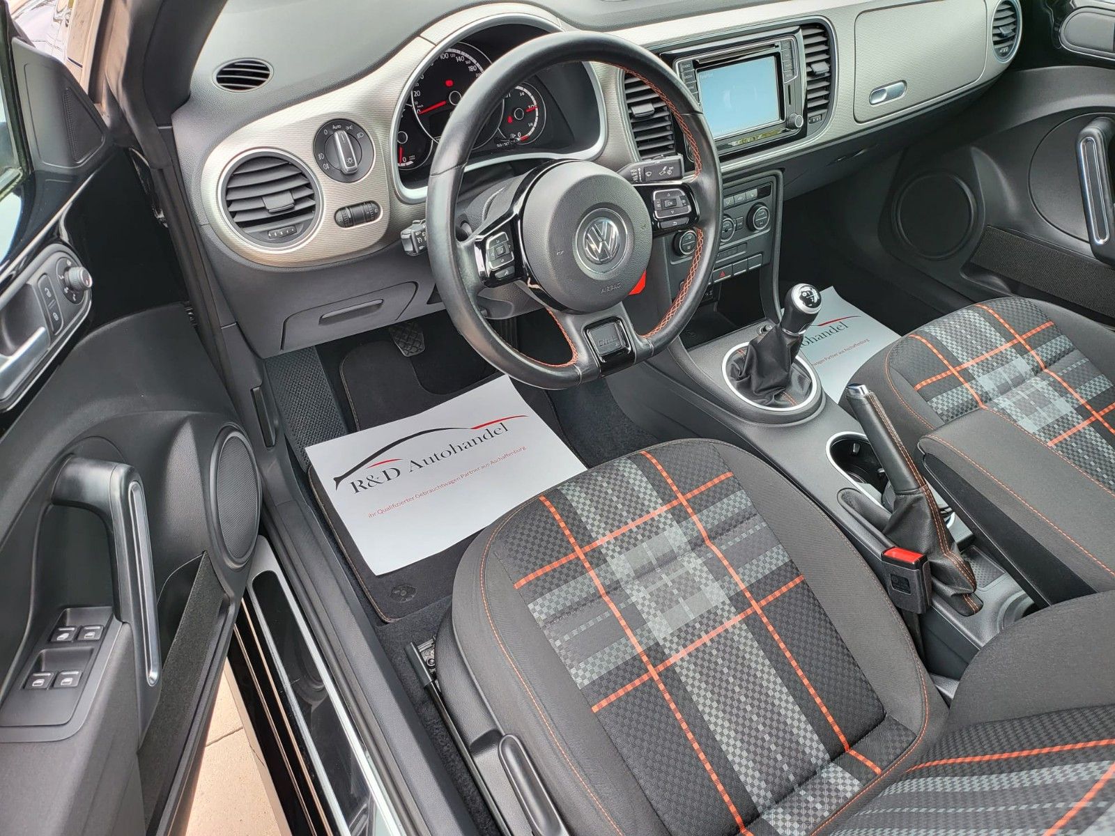Volkswagen Beetle Cabriolet Club BMT foto 21