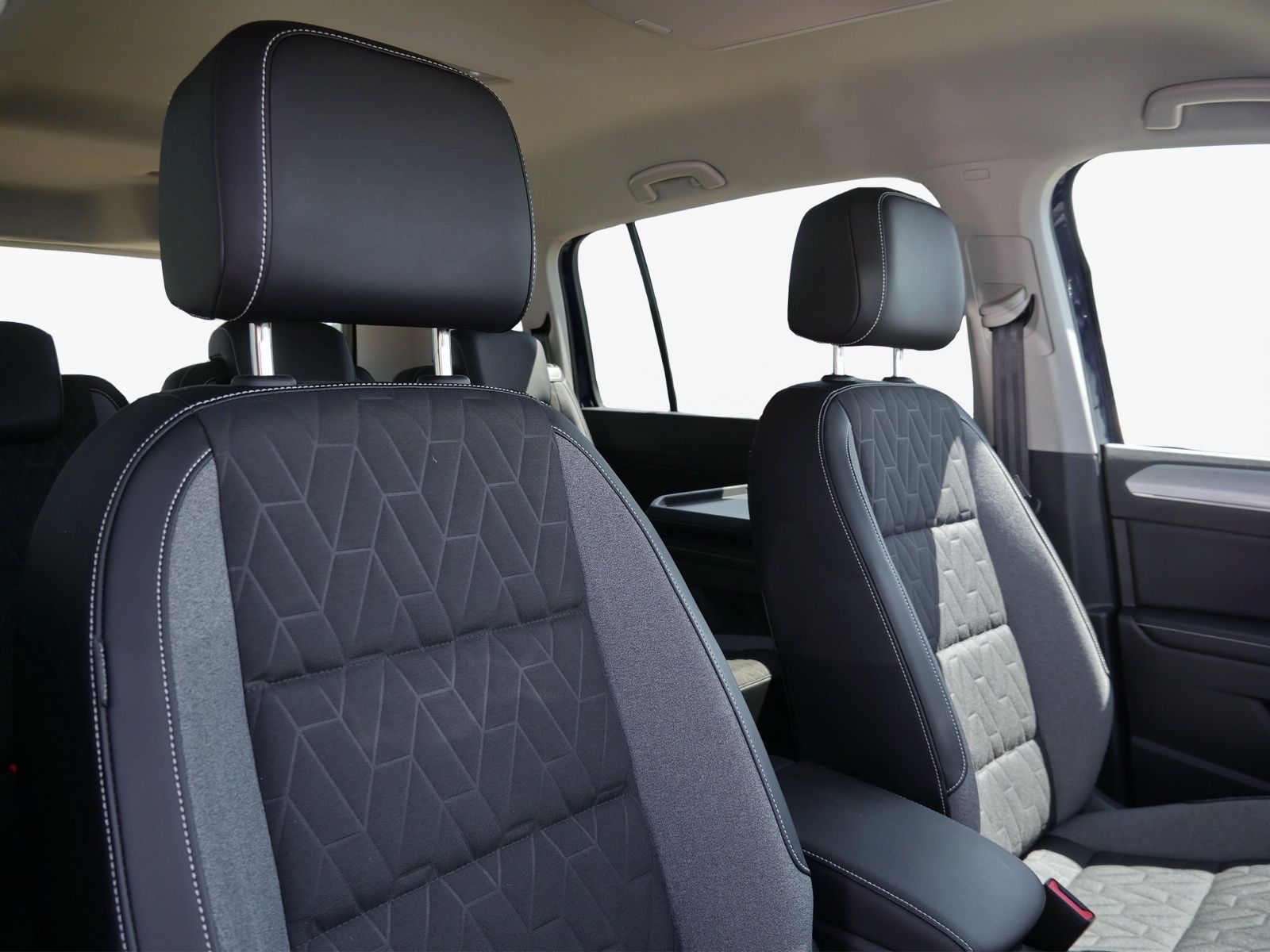 Volkswagen Touran - Bild 10
