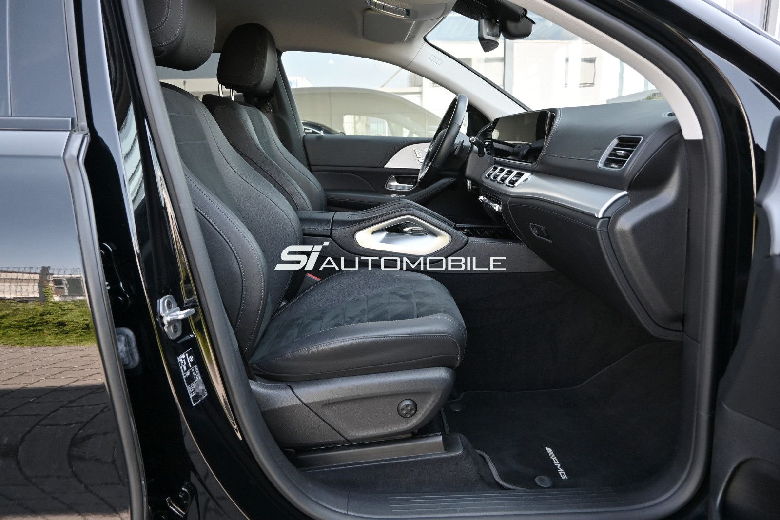 Fahrzeugabbildung Mercedes-Benz GLE 350 de 4MAT. Coupe AMG + NIGHT °ACC°AHK°HUD°