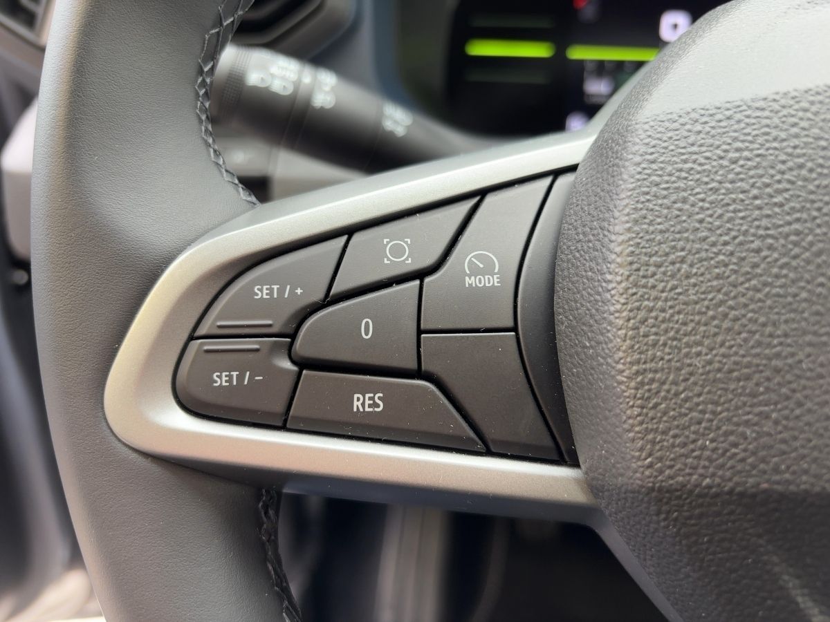 Fahrzeugabbildung Dacia Duster Journey TCe 130 4x4 NAVI KAMERA GJR