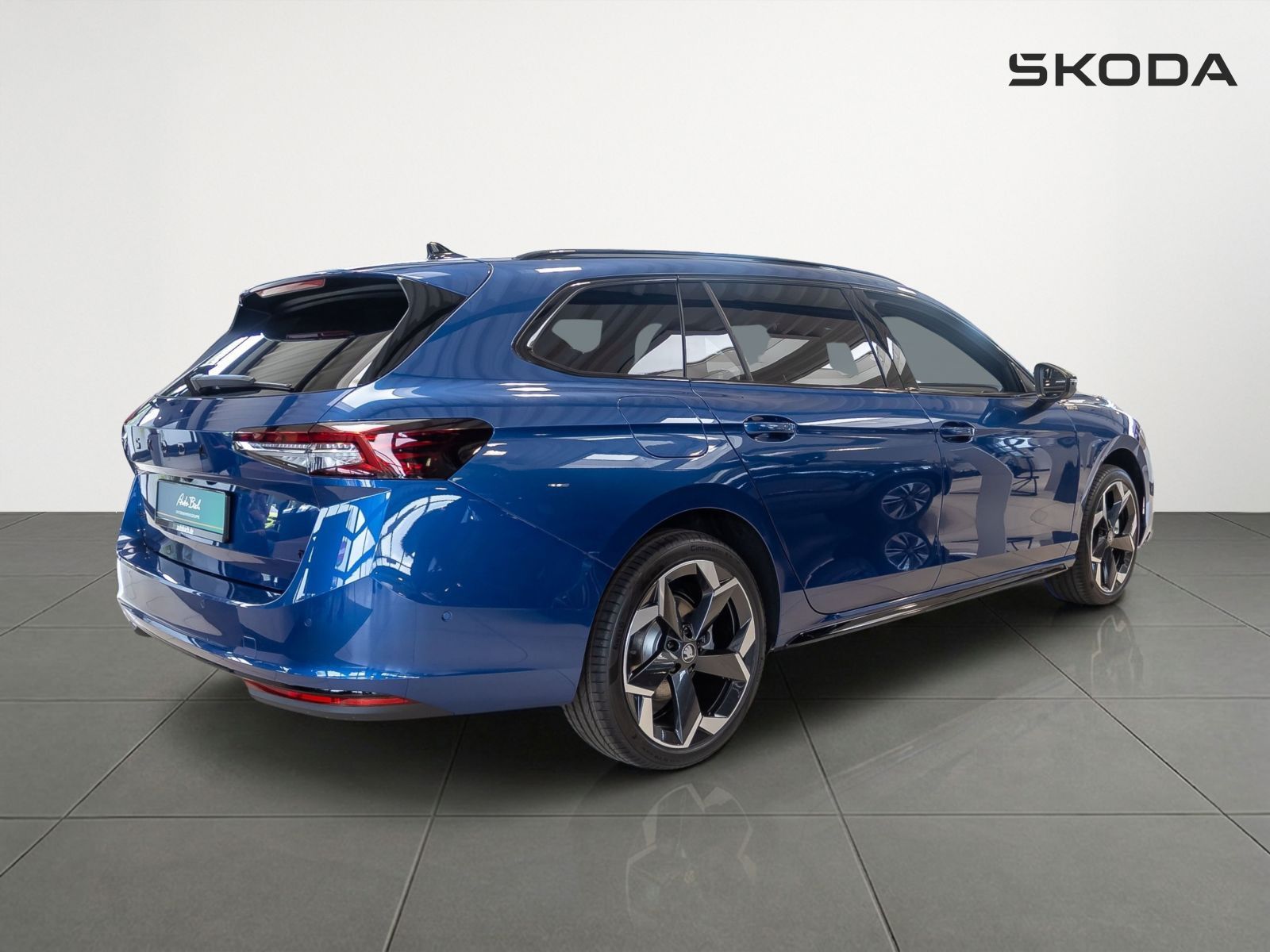 Skoda Superb Combi Sportline 1,5 TSI iV DSG ACC AHK LE imagem 3