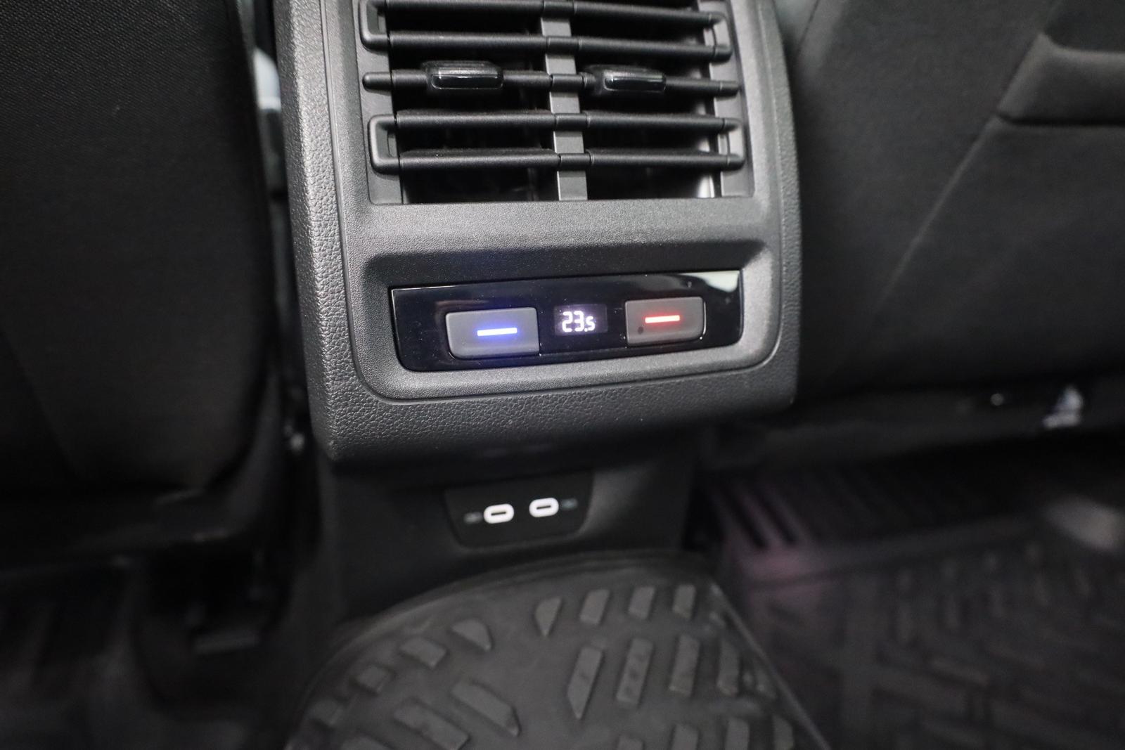 Volkswagen Golf VIII 1.0 United LED Navi Android Apple DAB, миниатюра 28