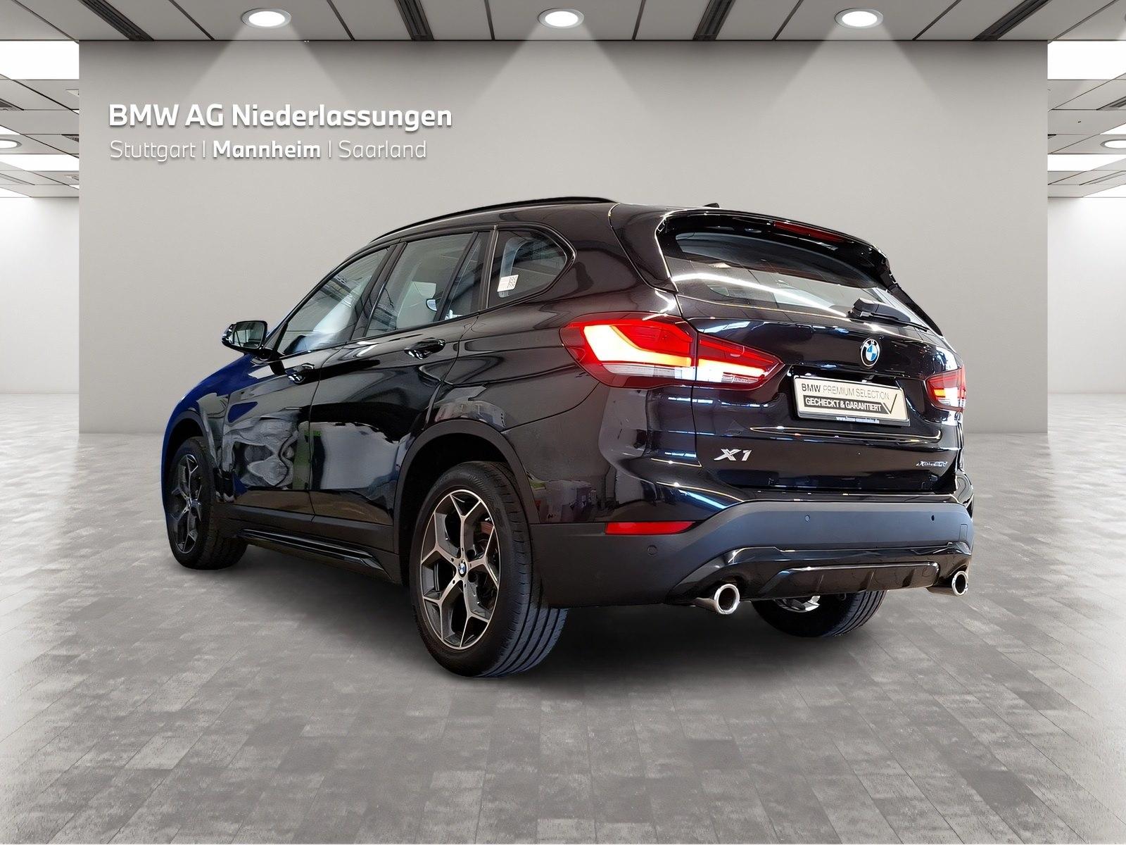 BMW X1 xDrive20d Sport Line Navi AHK Kamera HiFi