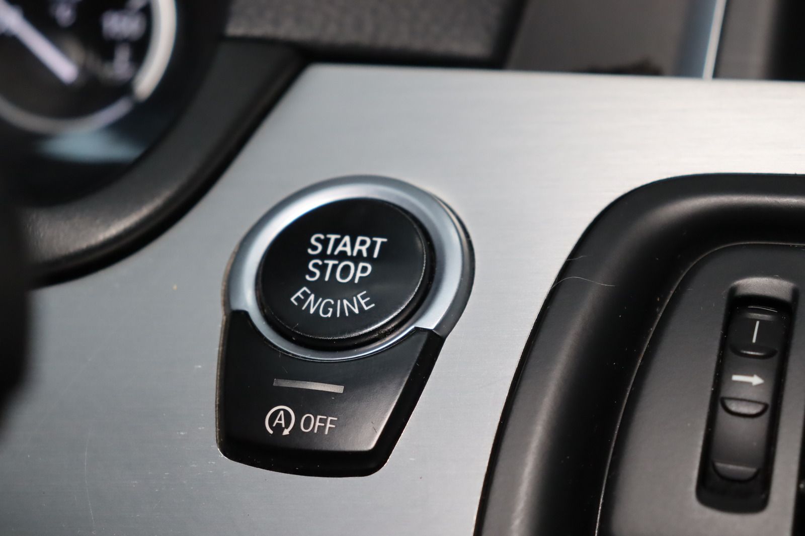 Fahrzeugabbildung BMW M550 d Touring xDrive * HUD * Leder