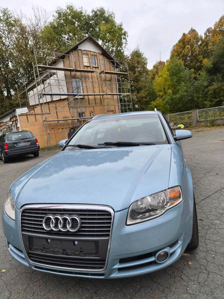 Audi A4 2005 — rear view