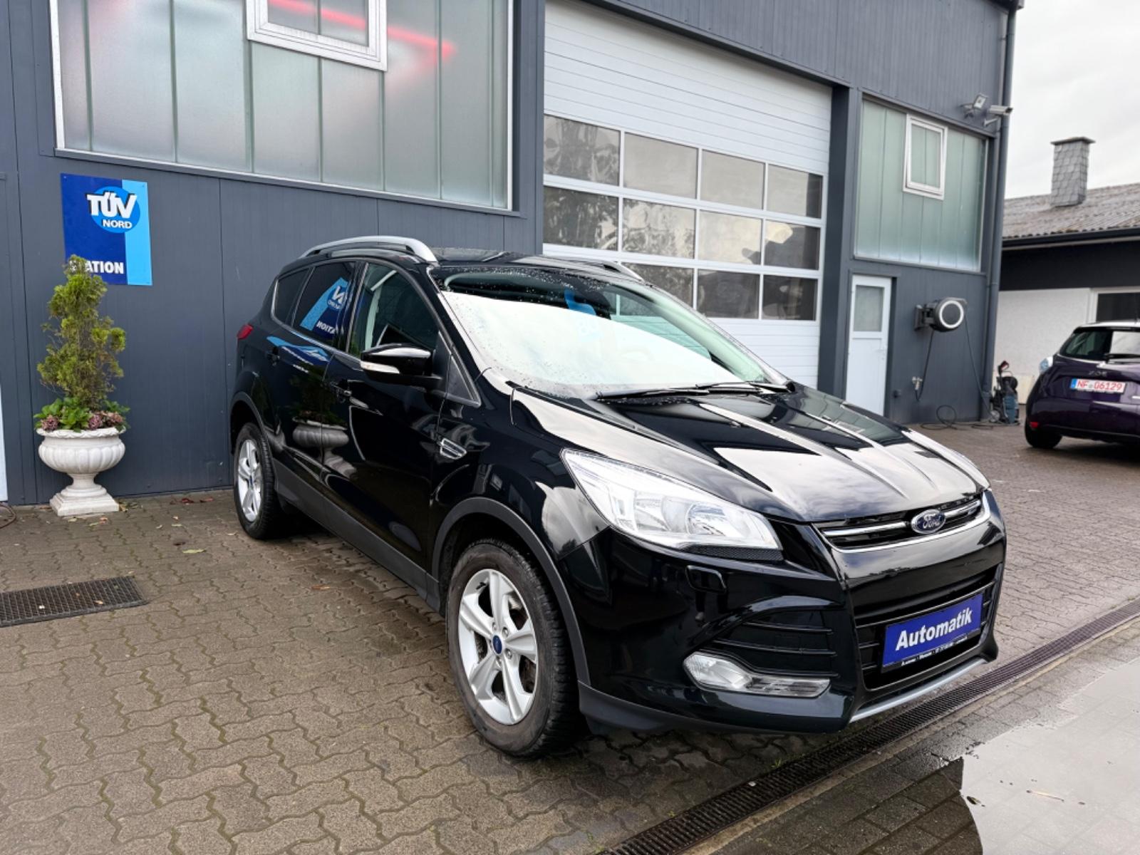 Ford Kuga 1,5 EcoBoost 4x4 134kW Autom. *HU/AU NEU*
