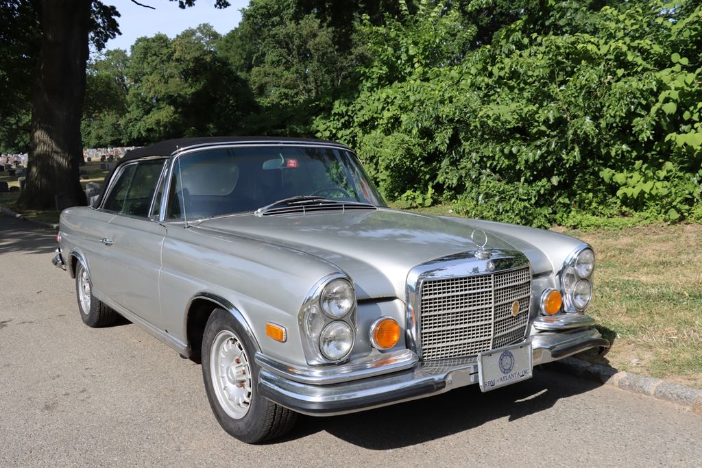 Mercedes-Benz 280