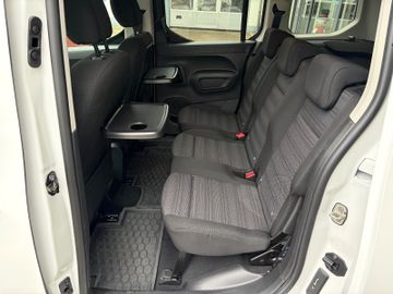 Bild 24 Opel Combo Life Elegance 1.5 CDTI +KAMERA+PDC+SHZ+LHZ