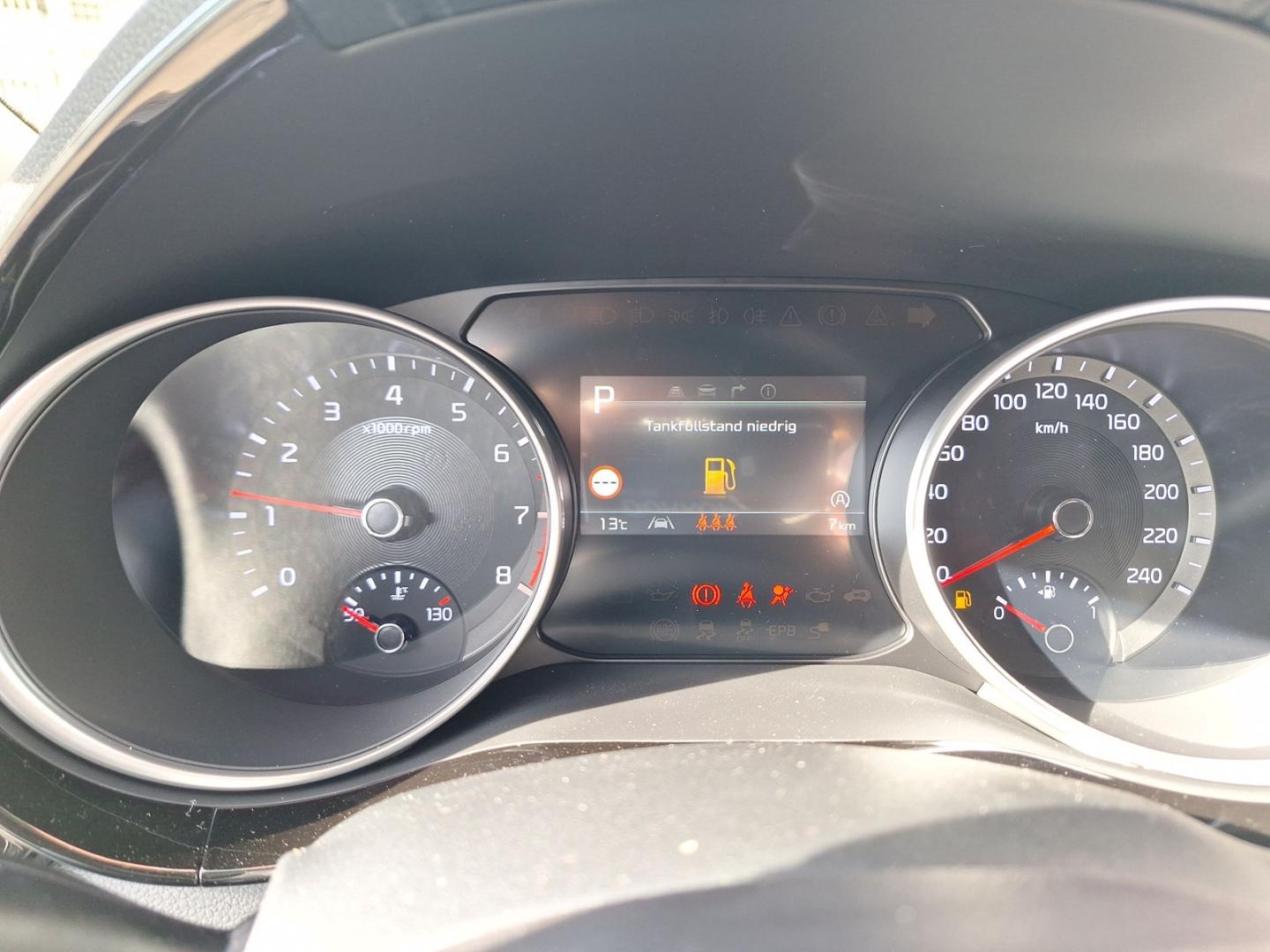 Kia Ceed_sw Ultimate Edition 1.5 DCT Mild-Hybrid Sty