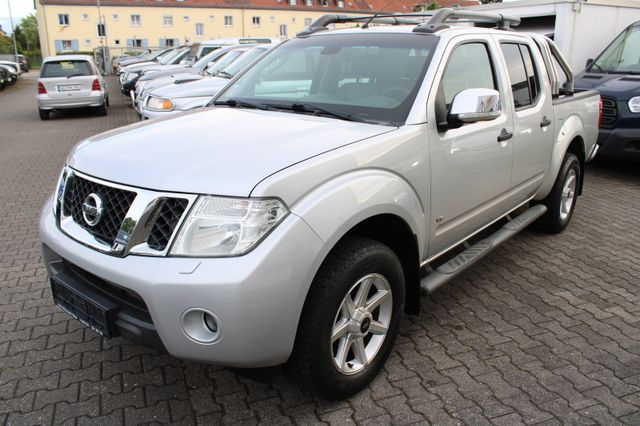 Nissan Navara Double Cab V6 4x4 *AHK*Gepflegt*