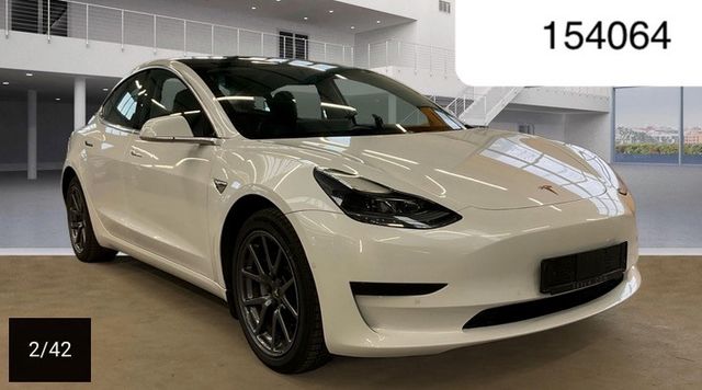 Tesla Model 3 Standard Range Plus Shanghai LED Glasd.