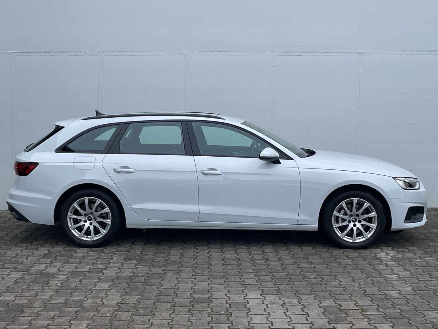 A4 Avant 40 2.0 TFSI S tronic AHK/Kamera/App-Con