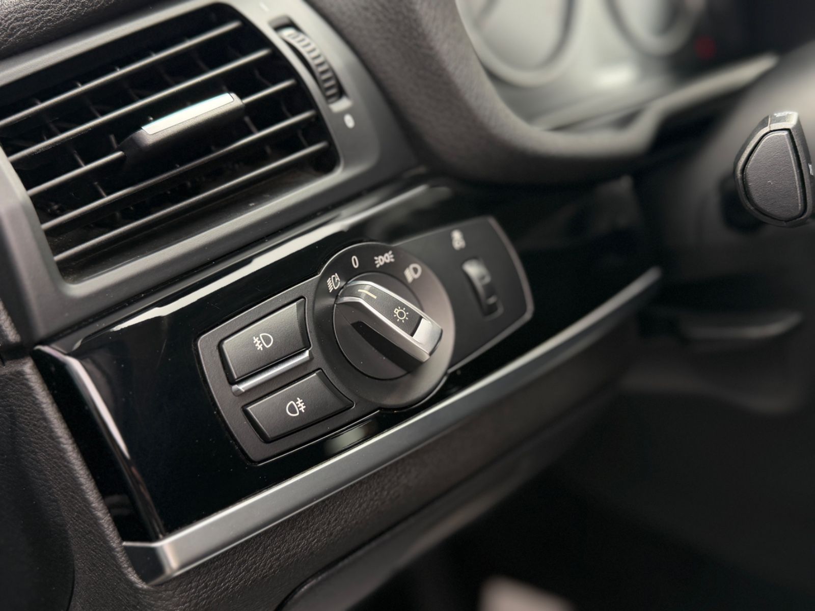 X3 xDrive 20 d Advantage Auto. Navi LED