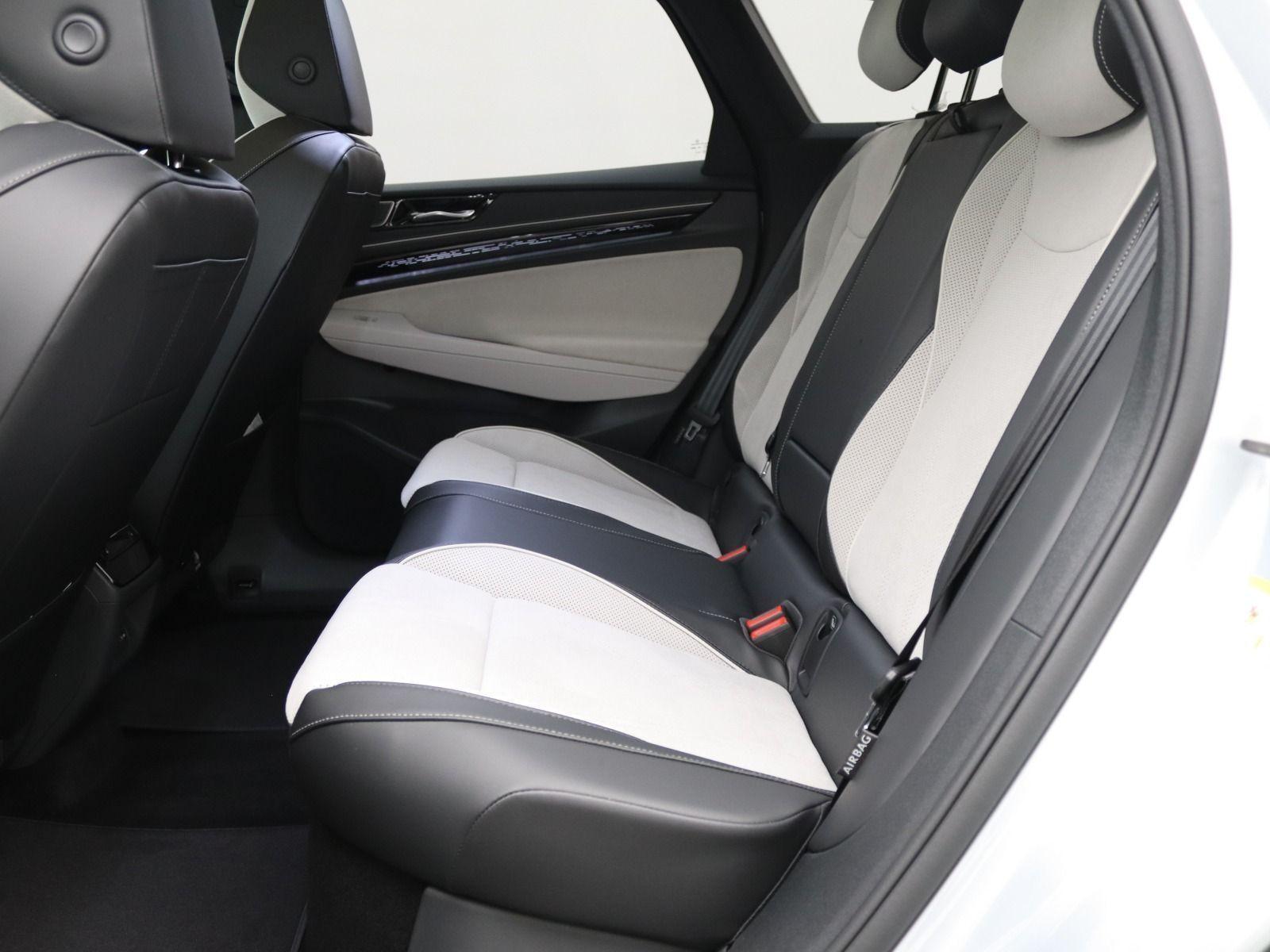 Volkswagen ID.7 Tourer Pro S / Pano, Matrix, ARHuD, AHK, WP