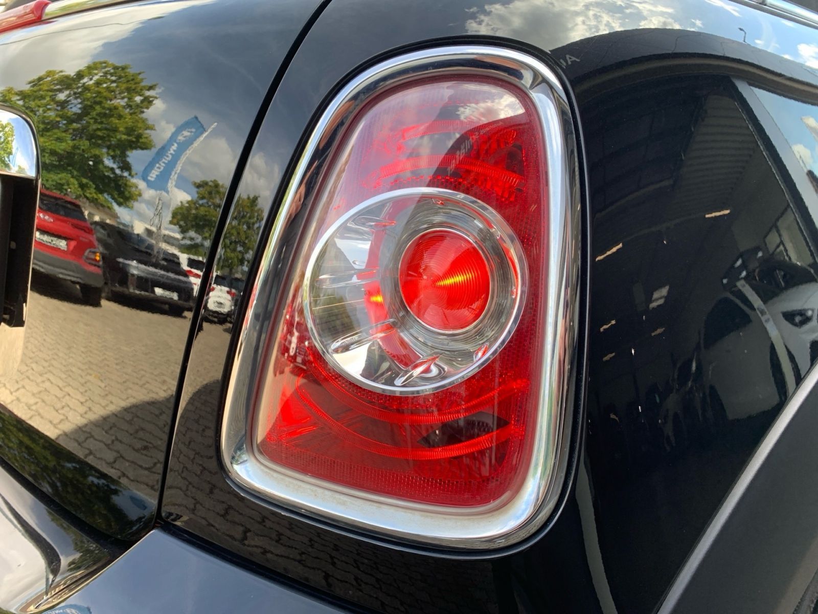 Fahrzeugabbildung MINI ONE Mini Cabrio One 1.6 PDC SHZ
