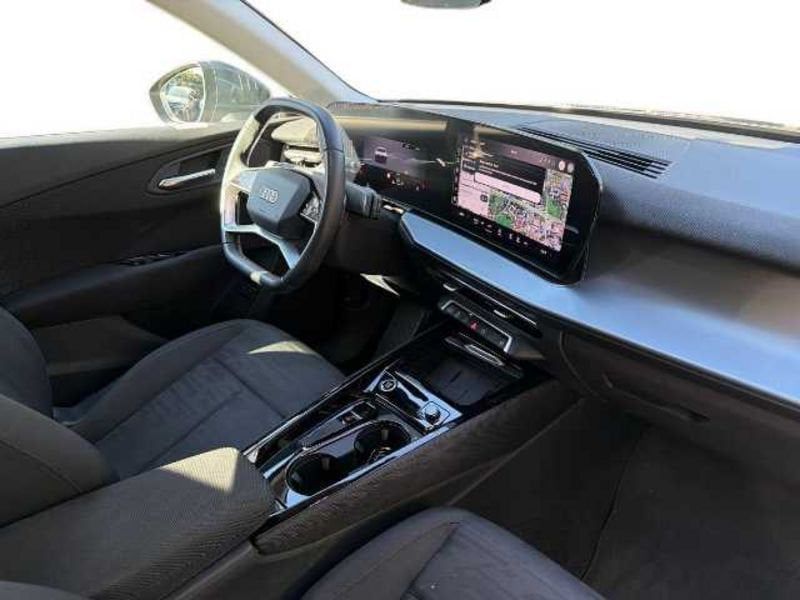 Audi Q3 Nuova Audi SUV Business Advanced e-hybri imagem 3