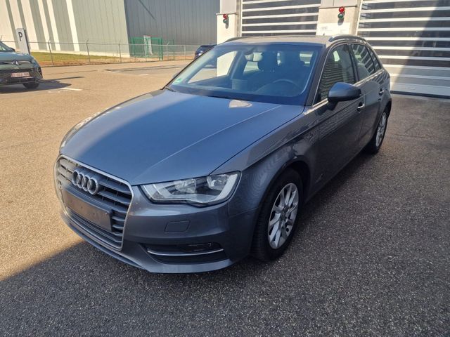 Audi A3 Sportback attraction Klima Navi Alus Euro 5b