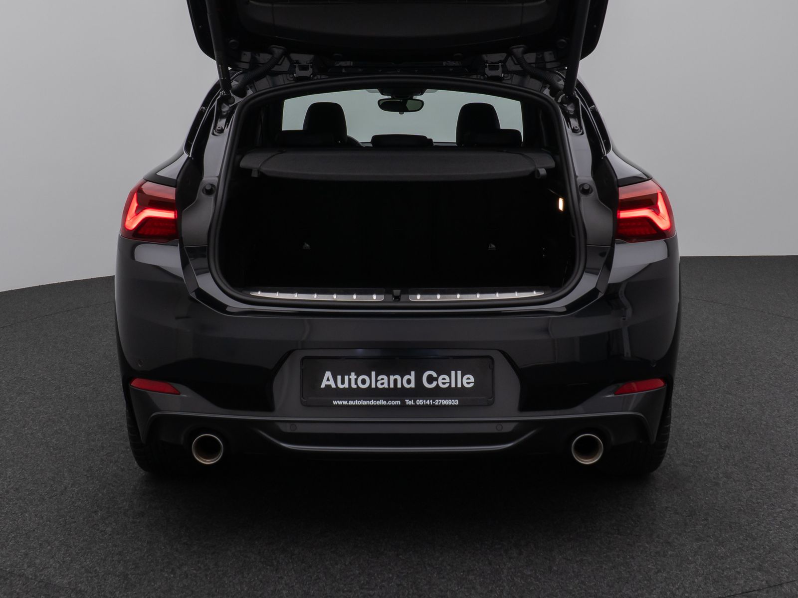 Fahrzeugabbildung BMW X2 sD20i M Sport HUD DAB HiFi Parkassist Komort