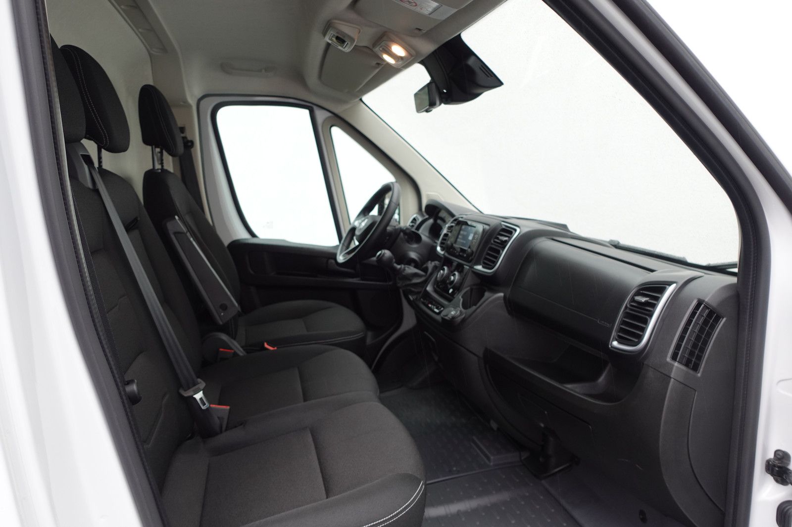 Fahrzeugabbildung Opel Movano Kasten L2H2 BlueHDI 180 Kamera,Standhzg.