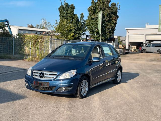 Mercedes-Benz B 180 /Pdc v+h/Navi/SHZ/Tempomat/Mfl/