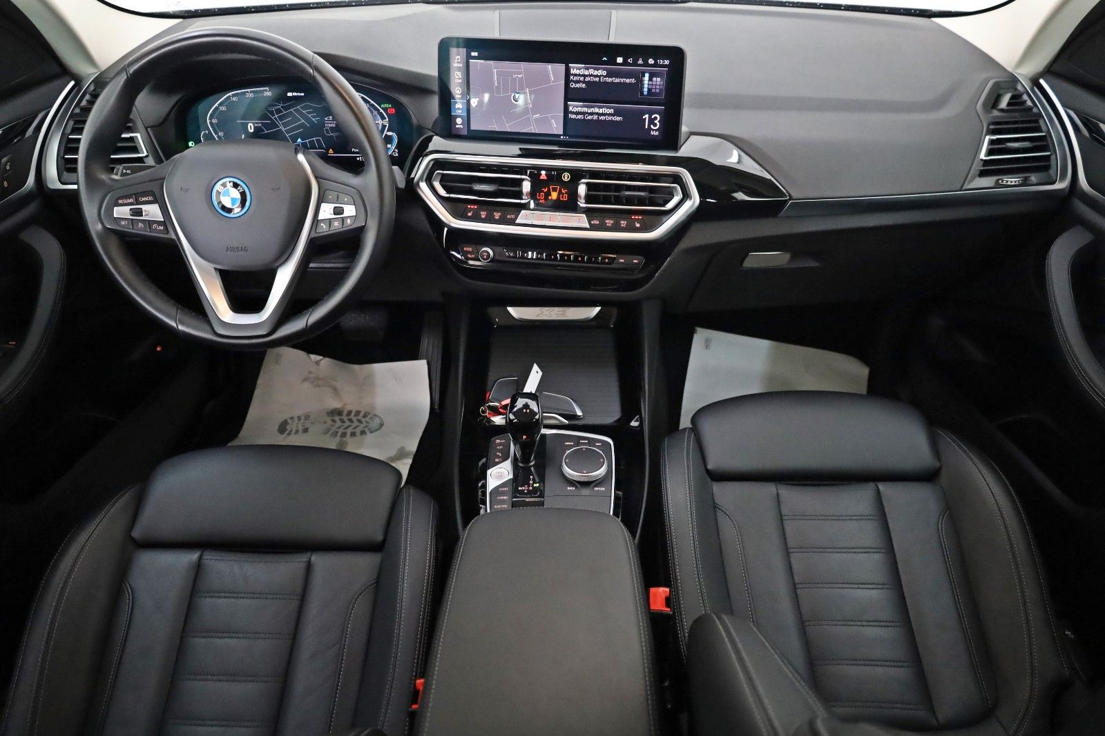 Fahrzeugabbildung BMW X3 xDrive 30e,Leder,Navi,LED,SH,360Kamera,AHK