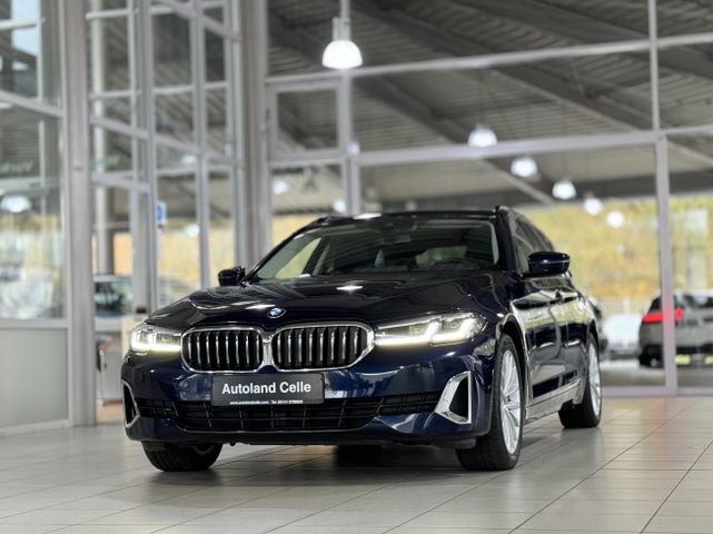 BMW 540d xD Luxury Line Panorama Kamera Massage H/K