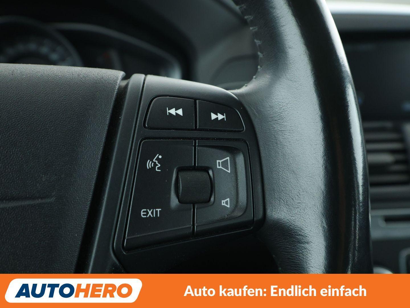 Volvo XC60 2.0 D3 Kinetic 2WD*NAVI*XENON*TEMPO*PDC*SHZ