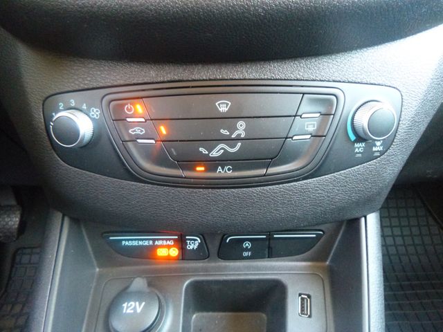 Fahrzeugabbildung Ford Transit Courier 1,5 TDCi >R-kamera/Navi<