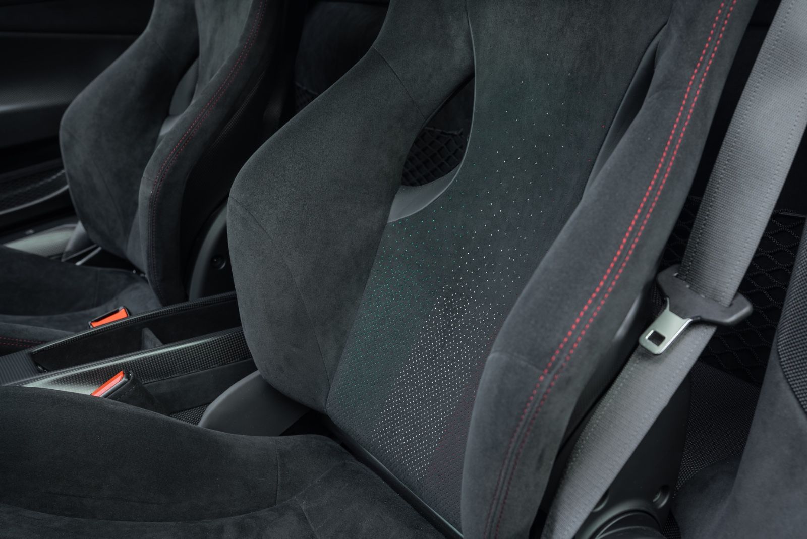 Fahrzeugabbildung Ferrari 488 Pista Piloti TOP/1. HD/LIMITED/CARBON/NEW