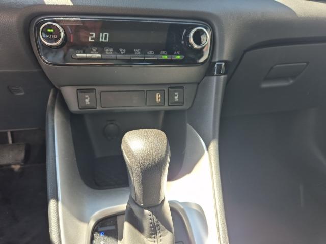Toyota Yaris 1.5 Hybrid Business Edition *KAMERA*SHZ