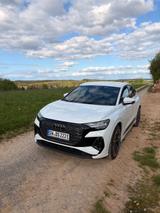 Audi Q4 e-tron 55 e-tron quattro S-LINE SONOS  - Audi Q4 e-tron 55 Gebrauchtwagen