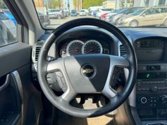 Fahrzeugabbildung Captiva 2.4 LT 4WD 7-Sitzer