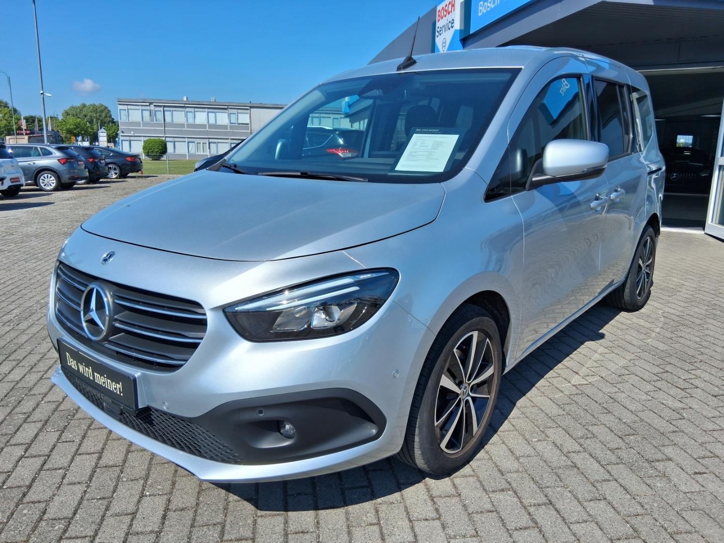 Mercedes-Benz T 180 d standard Edition AHK LED SHZG Navi Kamer