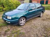 Volkswagen VW Vento , VW Golf  , 1,6 Liter , TÜV  04/27 - VW Vento von privat