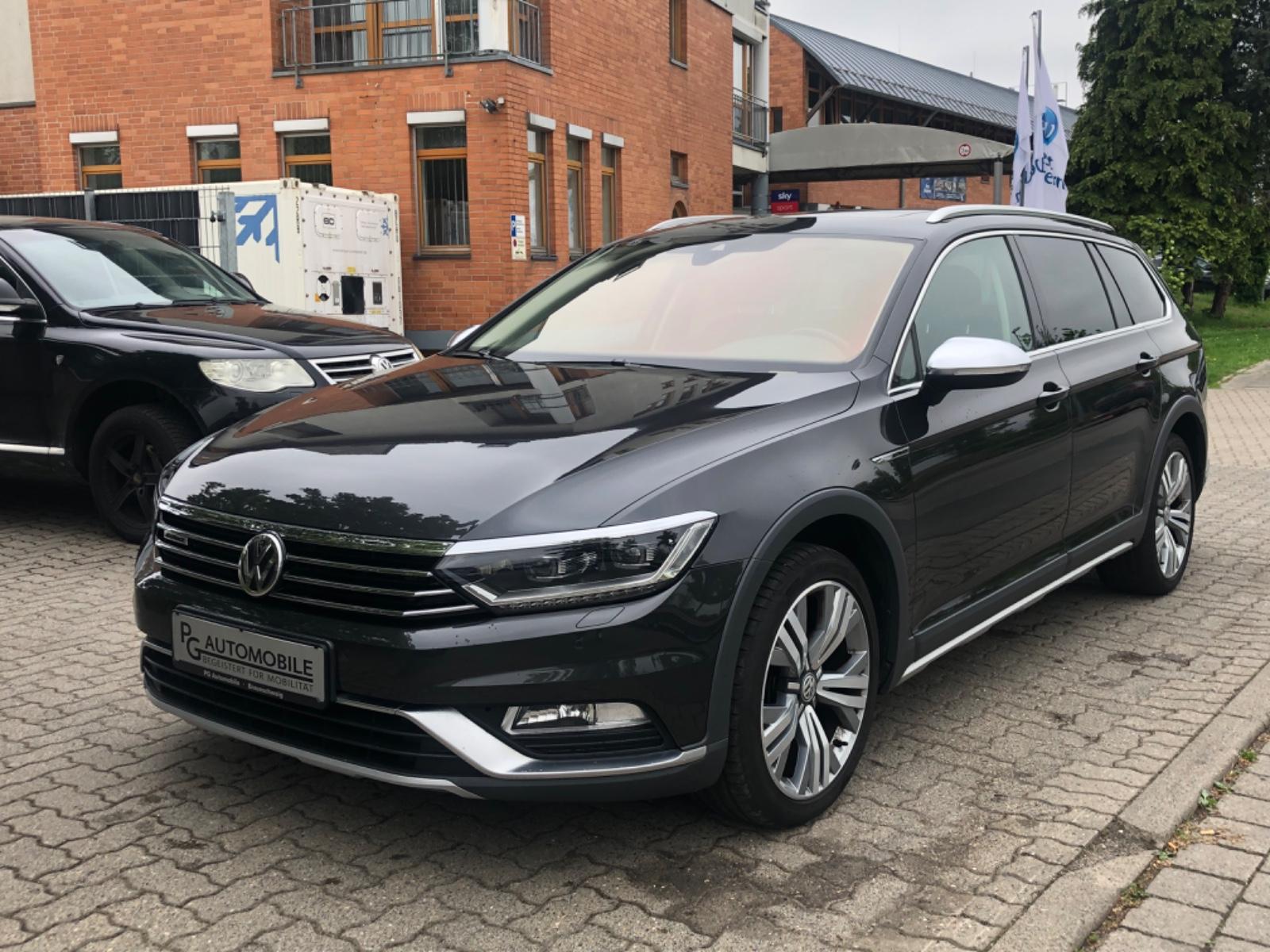 Volkswagen Passat Variant Alltrack BMT 4Motion Pano Leder