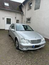 Mercedes-Benz 220 - Mercedes-Benz 220 aus 2004