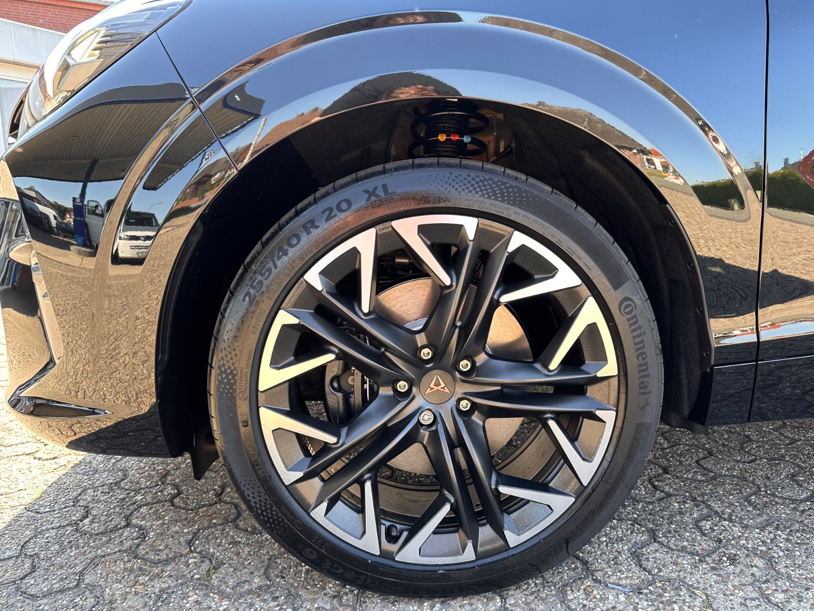 Fahrzeugabbildung CUPRA Terramar VZ 2.0 TSI 4Dr. DSG MATRIX/Pano/ACC/AHK