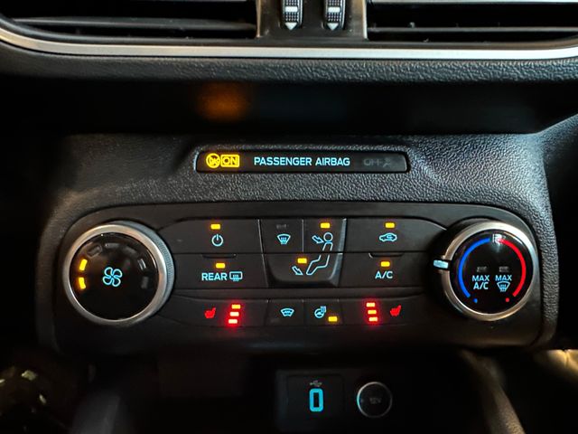 Ford Focus Turnier Cool & Connect*Spurhalte*LED*Navi*