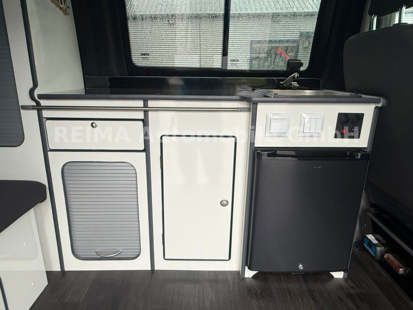 Fahrzeugabbildung Volkswagen T5 2,0 TDi Camper, Solar , 2 Schlafplätze
