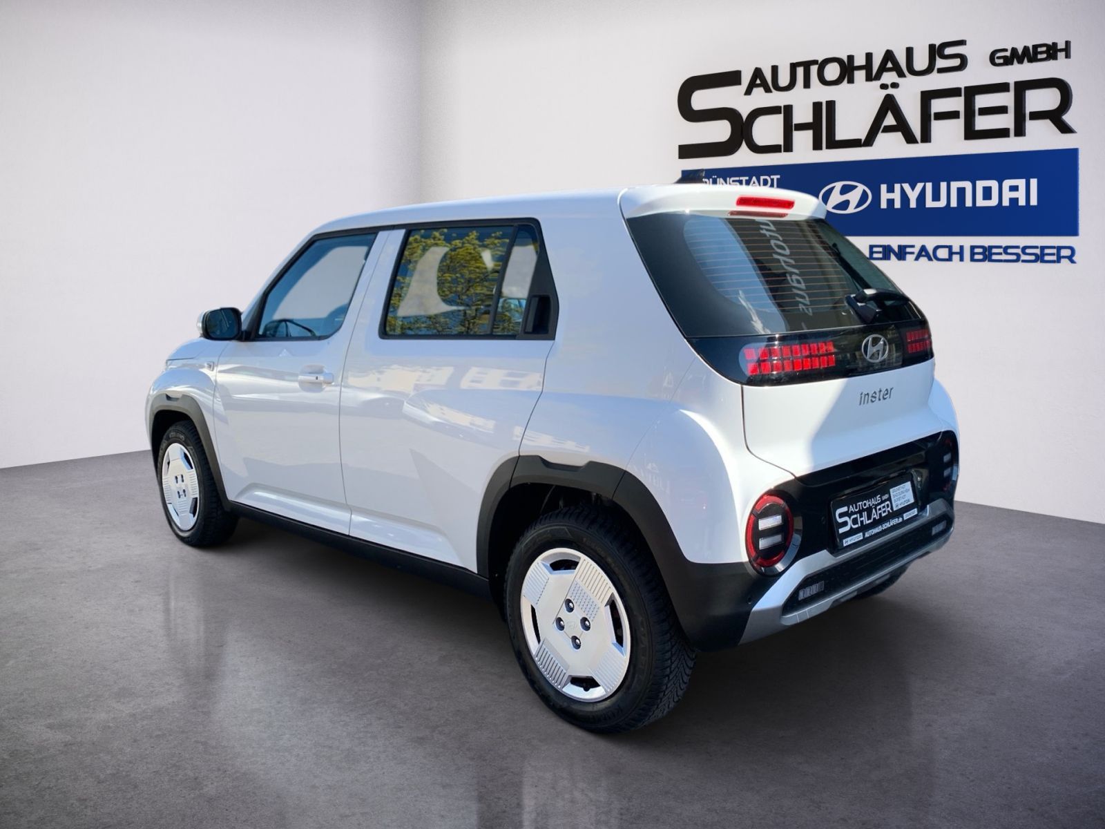 Fahrzeugabbildung Hyundai INSTER Select Elektro 49 kWh sofort verfügbar