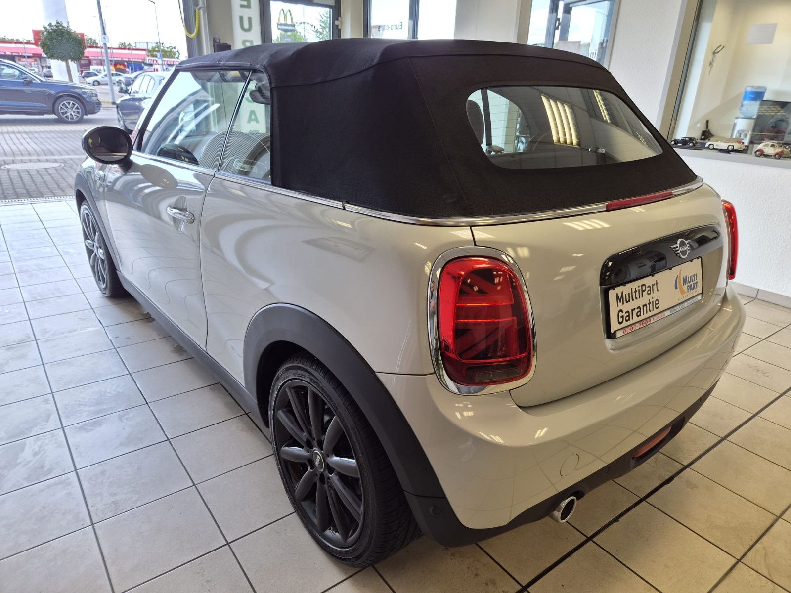 Fahrzeugabbildung MINI Cooper Cabrio,Leder,Navi,Kamera