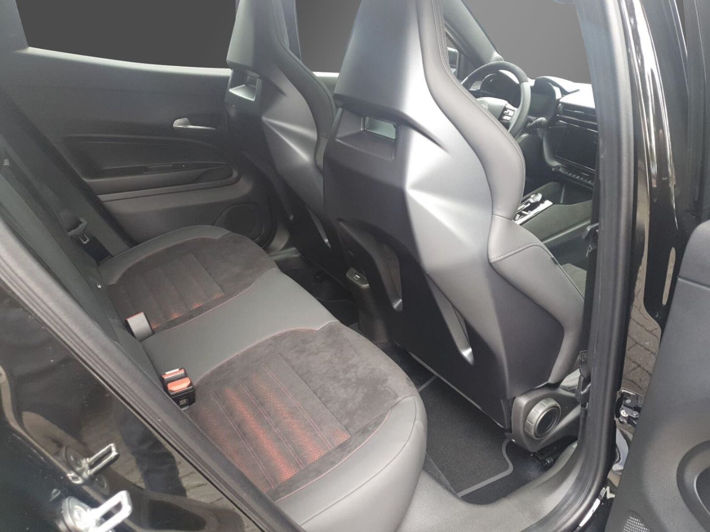 Fahrzeugabbildung Alfa Romeo Junior Ibrida SPECIALE -Lehmann-Sportivo-SABELT-