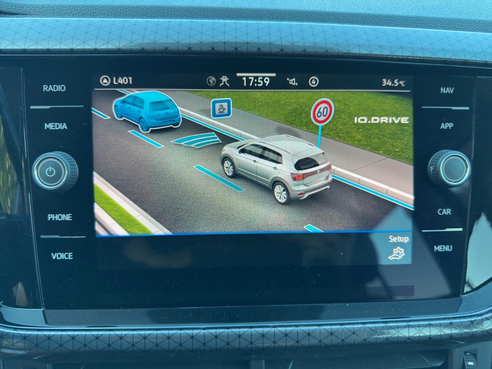 Volkswagen T-Cross R-Line *iQ Drive * ACC * Carplay