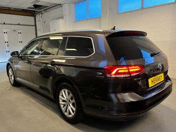 Volkswagen Passat Variant - 2