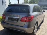 Mercedes-Benz B 200 BlueEFFICIENCY Sports Tourer SCHIEBEDACH - Mercedes-Benz B 200: Kombi