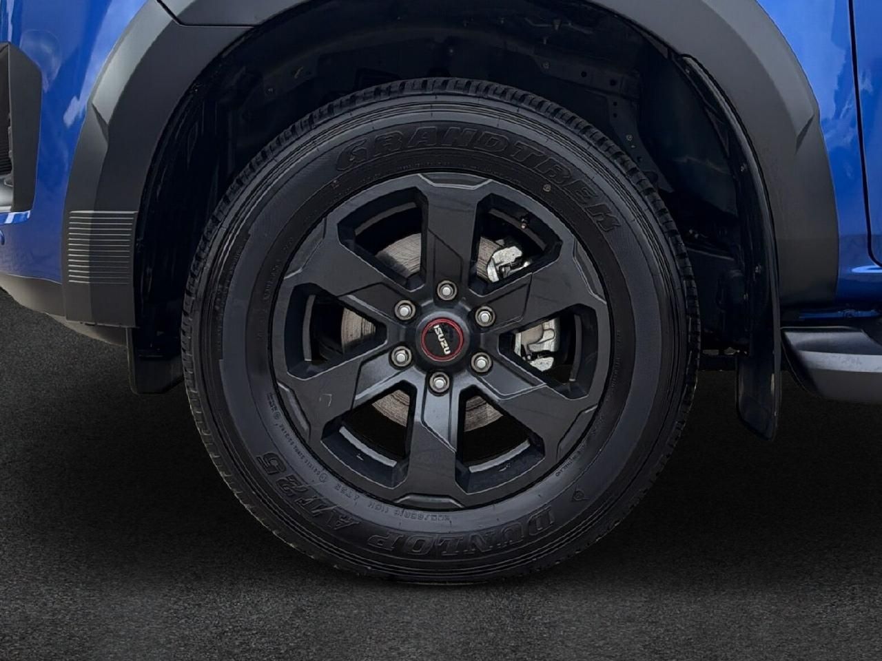 Fahrzeugabbildung Isuzu D-Max Space Cab 4WD V-CROSS