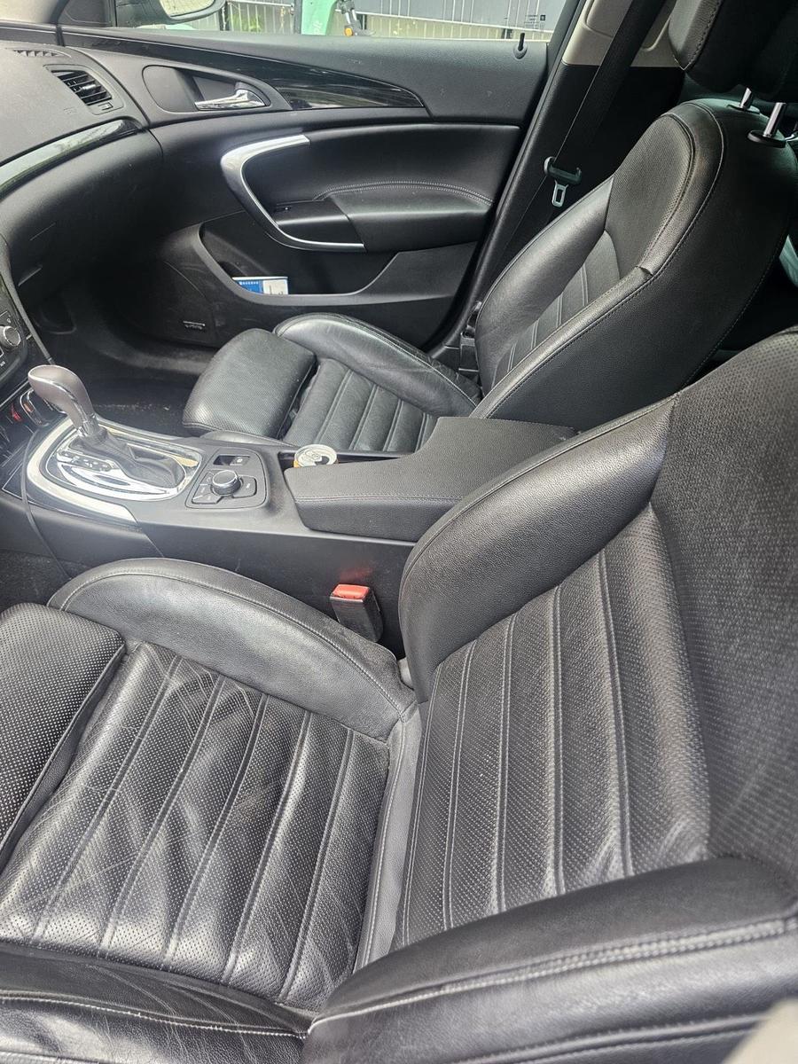Opel Insignia 2012 — photo 12