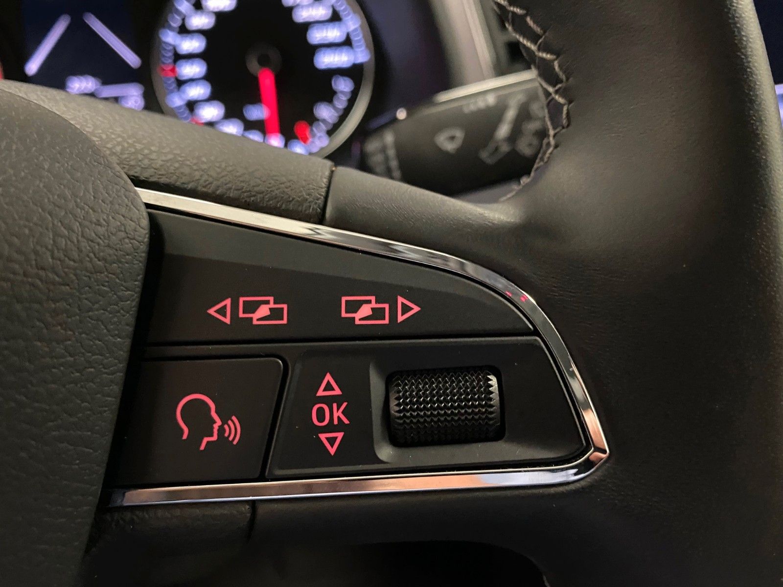 Fahrzeugabbildung SEAT Leon 1.4 TSI LIM. Start&StopXcellence+LED+17"ALU