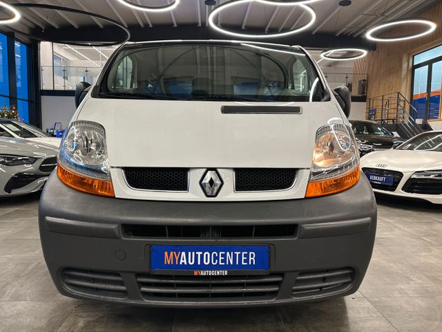 Renault Trafic Combi L1H1 2,7t  verglast*9- Sitzer*AHK*