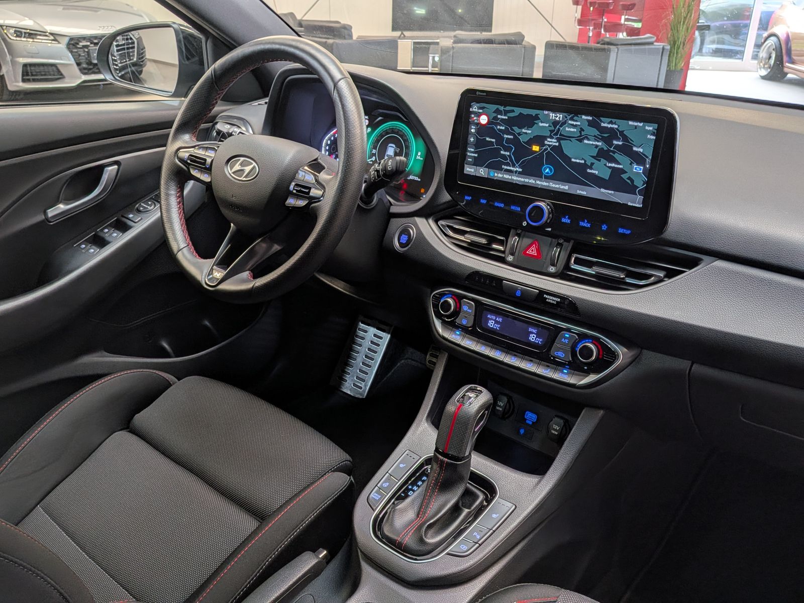 Fahrzeugabbildung Hyundai i30 1.5 N-Line LED*CARPLAY*CAM*PANO*KEYLESS*18"